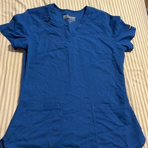 Woman’s greys anatomy scrub top